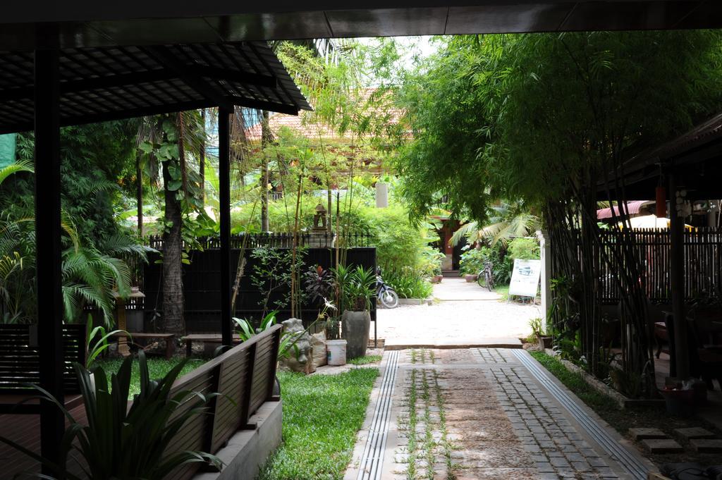 The City Premium Guesthouse Sziemreap Kültér fotó