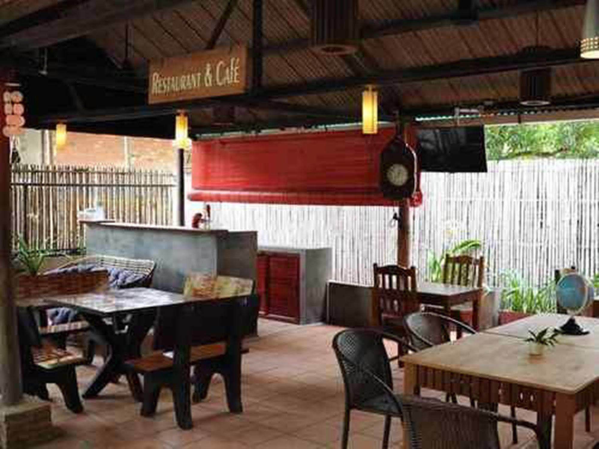 The City Premium Guesthouse Sziemreap Kültér fotó