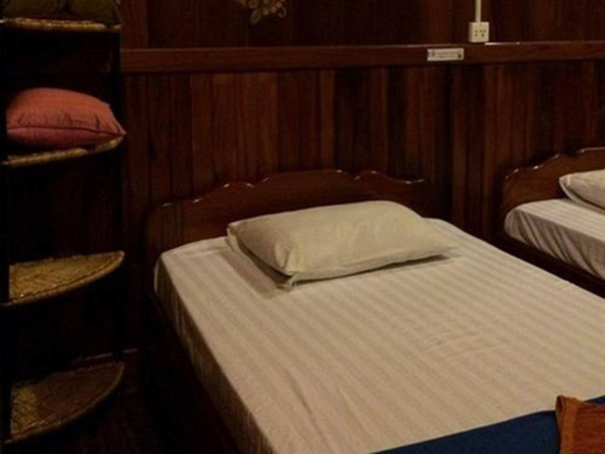 The City Premium Guesthouse Sziemreap Kültér fotó